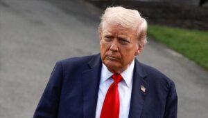 trumpin hedefi yine universiteler yozlastilar FI4ieNGs.jpg